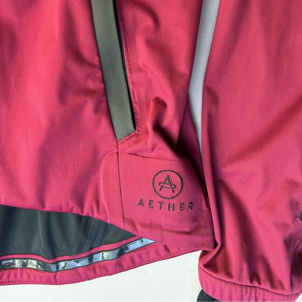 Aether Women's Size 2 Union Cycling Jacket Wine Red Full Zip - Picture 2 of 16